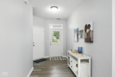 1085 Sycamore Ct, Greenwood, IN 46143 - photo 5