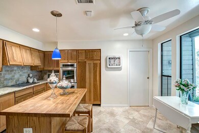 334 Sugarberry Cir, Houston, TX 77024 - photo 7