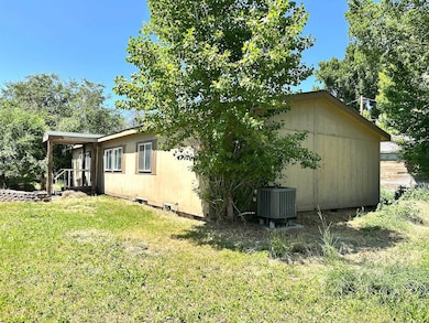 1014 E Adams St, Burns, OR 97720 - photo 4