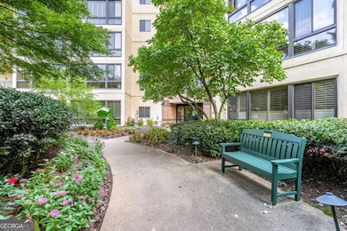 1800 Clairmont Lake unit 422, Decatur, GA 30033 - photo 7