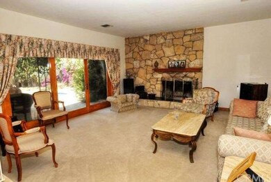 4891 Excelente Dr, Woodland Hills, CA 91364 - photo 6