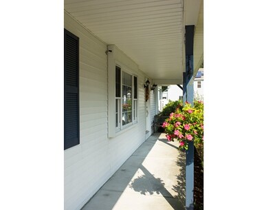13 Broad St, Milford, MA 01757 - photo 3