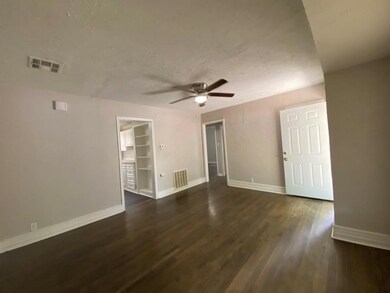 901 Highland Dr, Grand Prairie, TX 75051 - photo 6