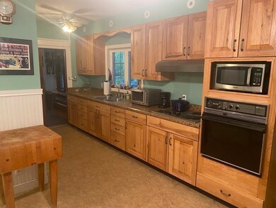 8 Iowa St, Worcester, MA 01602 - photo 7