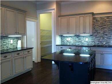 Notice the pretty under counter lighting!!