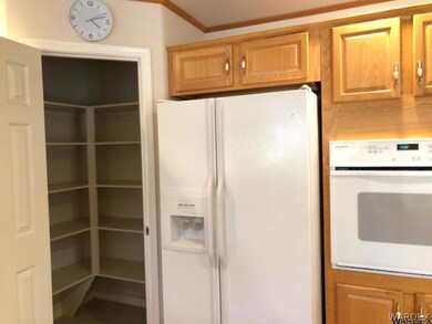 Refrigerator stays