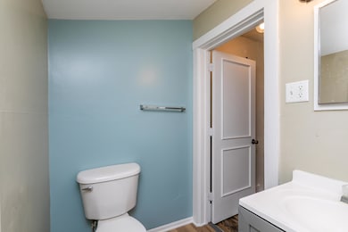 1233 E Dunklin St unit A&B, Jefferson City, MO 65101 - photo 4