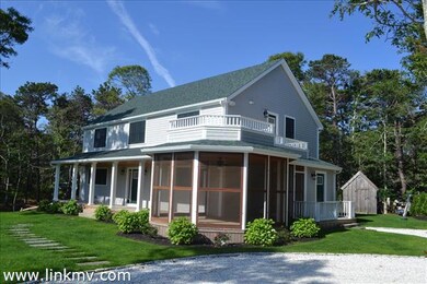11 Crescent Rd, Oak Bluffs, MA 02568 - photo 3