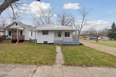 02-1033-Regent-St-Lansing-MI-48912-Windo