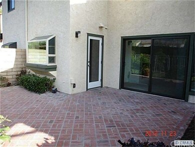 Back patio with lots of space.