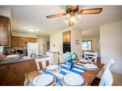 24 Squantum Dr, Middletown, RI 02842 - photo 6