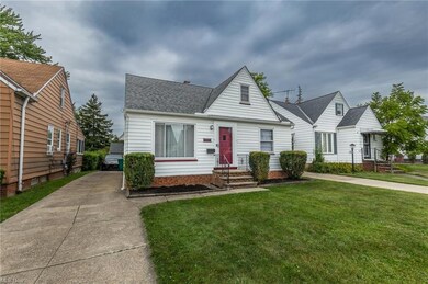 5158 Arch St, Maple Heights, OH 44137 - photo 2