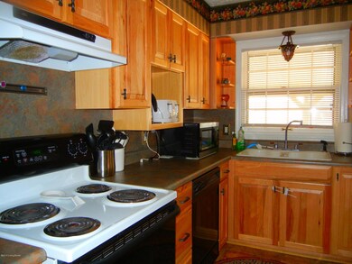 8103 Jasmine Ln, Louisville, KY 40228 - photo 5