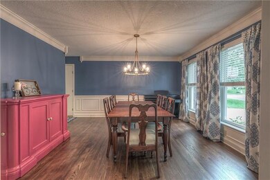 7713 Acuff Ln, Shawnee, KS 66216 - photo 3