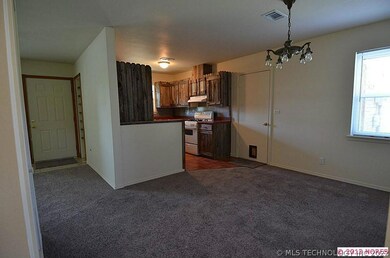 Dining Room looking to Entry & Kitchen