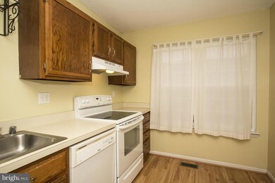 23 Piedmont Ct, Halethorpe, MD 21227 - photo 6