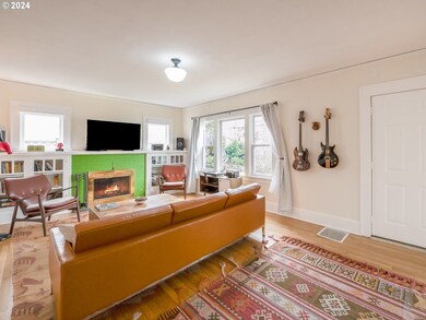 1306 N Russet St, Portland, OR 97217 - photo 6