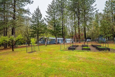 7045 Monument Dr, Grants Pass, OR 97526 - photo 3