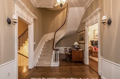 2 Oliver St, Salem, MA 01970 - photo 4