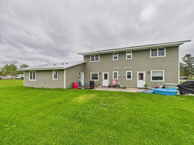 37597 Lakeview Dr, Warroad, MN 56763 - photo 4