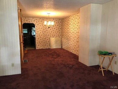 223 N 13th St, Allentown, PA 18102 - photo 5