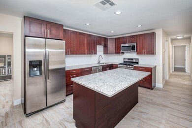 6802 Massachusetts Dr, Lake Worth, FL 33462 - photo 5