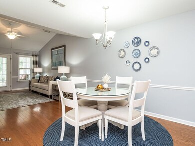 007-1280x960-dining-room-and-family