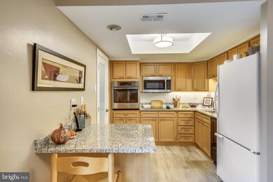 1712 Greentree Ct, Crofton, MD 21114 - photo 3