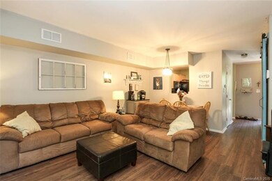 951 Hollywood St unit L, Charlotte, NC 28211 - photo 4