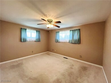 208 Alexander Ave, Follansbee, WV 26037 - photo 7