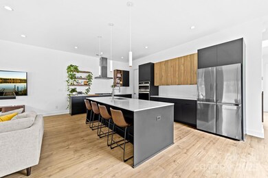 102 Mattoon St, Charlotte, NC 28216 - photo 5