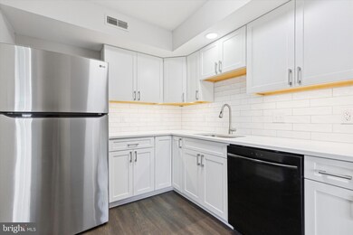 270 Deer Run Ct, Royersford, PA 19468 - photo 6