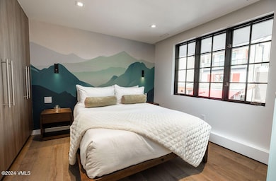 lodge_268_interior_bed