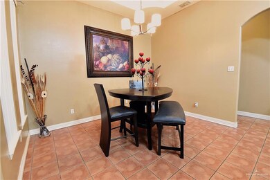 916 E Dorothy Ave, Pharr, TX 78577 - photo 7