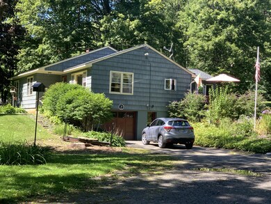 1 car garage under