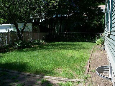 68 Phebe St, Woonsocket, RI 02895 - photo 2