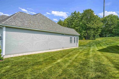 7 Black Forest Cir unit 7, Londonderry, NH 03053 - photo 2