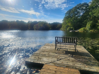 2100 Little Meadow Rd, Guilford, CT 06437 - photo 2