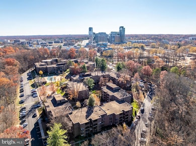 11240 Chestnut Grove Square unit 31, Reston, VA 20190 - photo 2