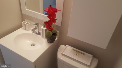 104 W North Ln unit B2, Conshohocken, PA 19428 - photo 4