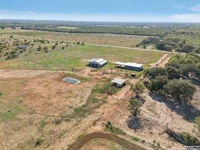9009 Fm 462 S, Hondo, TX 78861 - photo 2