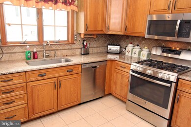 4102 Pilgrim Rd, Plymouth Meeting, PA 19462 - photo 6