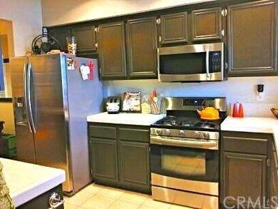 Light & bright kitchen with brand new, stainless s