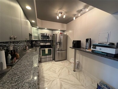 Arlen House unit 2014, Sunny Isles Beach, FL 33160 - photo 4