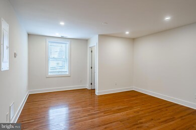 21 Gay St unit 202, Phoenixville, PA 19460 - photo 2