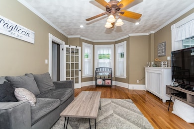 32 Parker St, Saugus, MA 01906 - photo 7