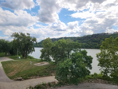 5751 Sanctuary Place, Cincinnati, OH 45230 - photo 4