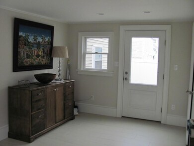 Entry area-washer dryer on...
