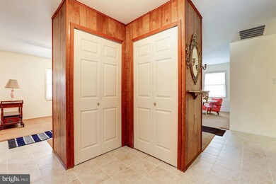 12107 Whitehall Dr, Bowie, MD 20715 - photo 3