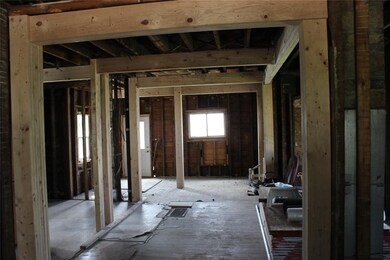 1611 14th Ave SE, Cedar Rapids, IA 52401 - photo 6